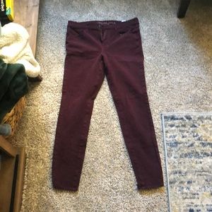 American Eagle Maroon High Rise Jegging
